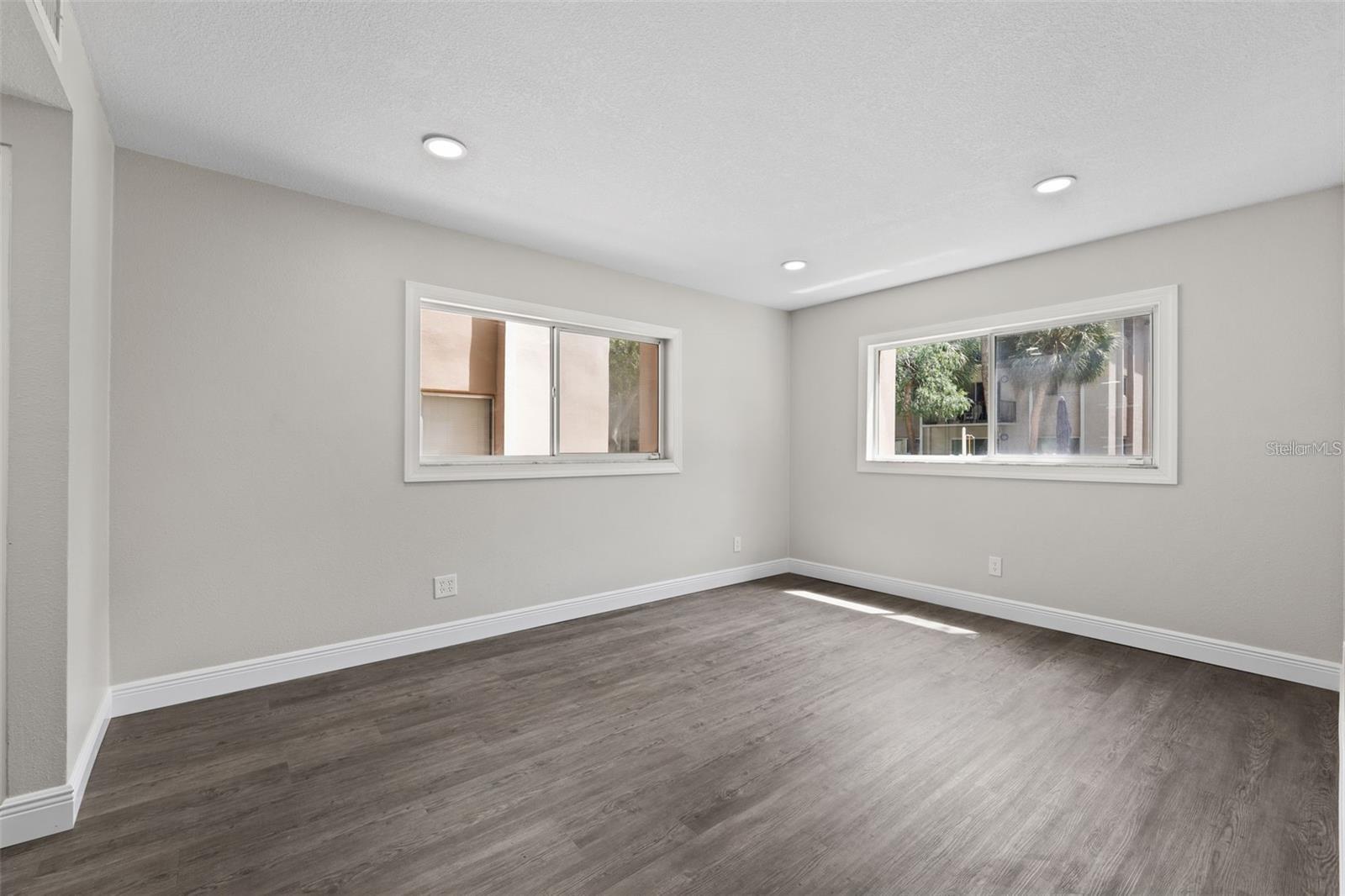 4610 W GRAY ST #109, TAMPA, FL, 33609