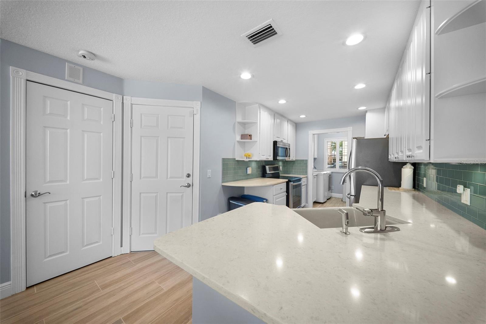 7668 BERGAMO AVE, SARASOTA, FL, 34238