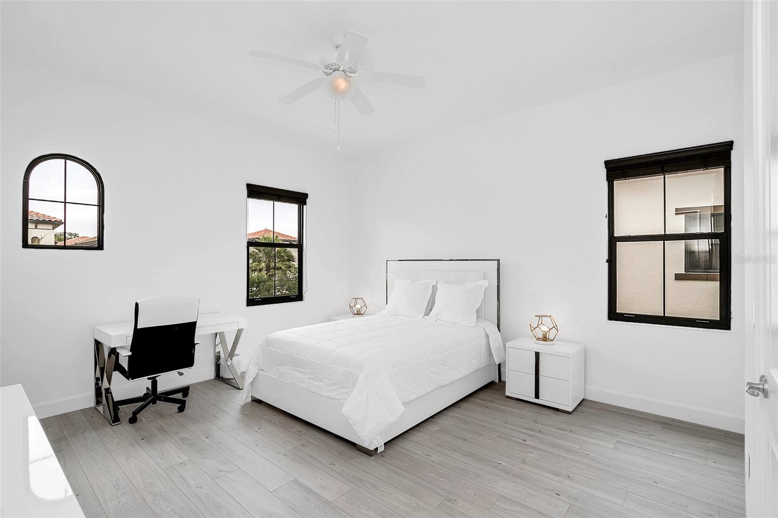 8436 VIA VITTORIA WAY, ORLANDO, FL, 32819