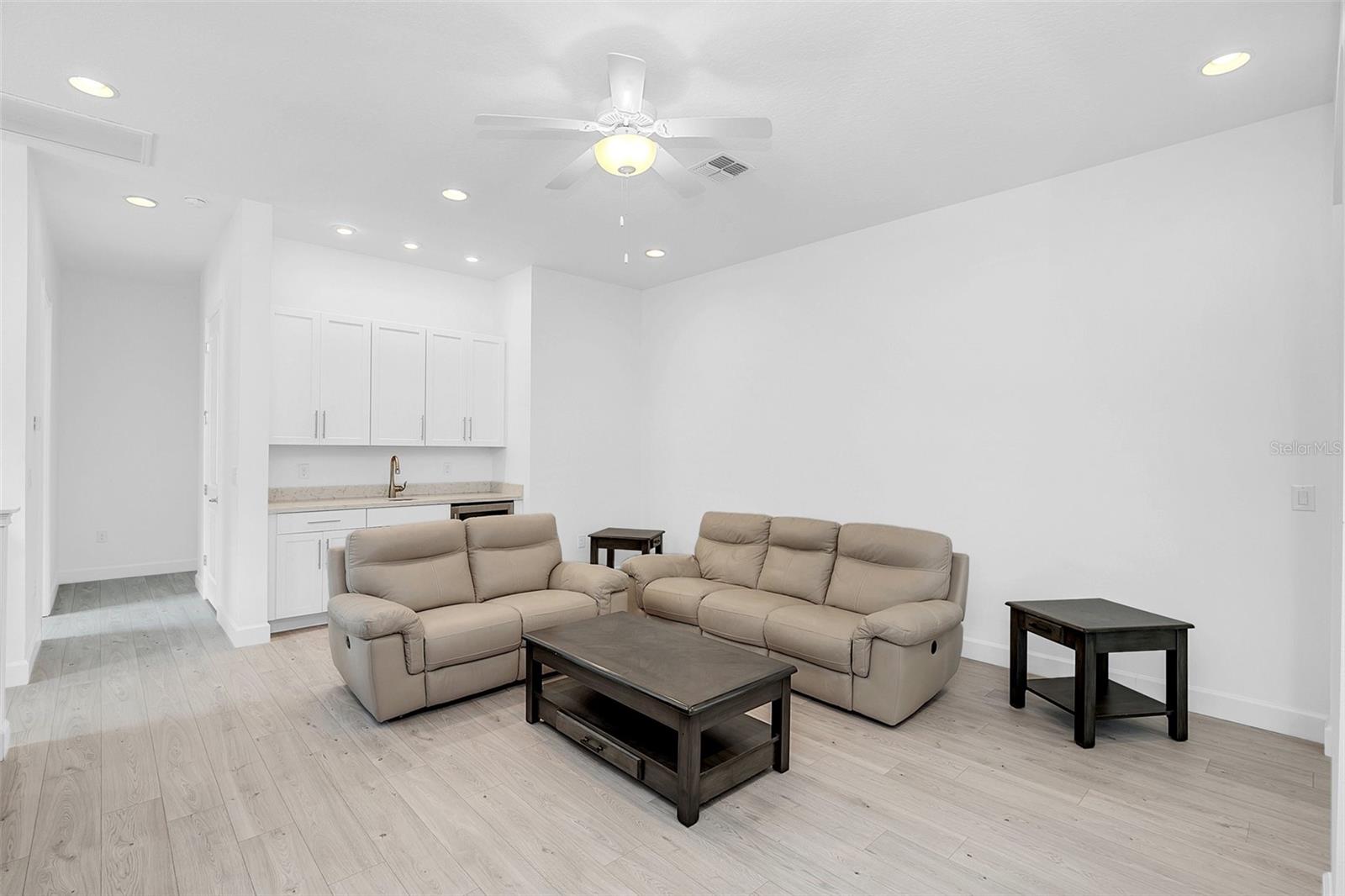 8436 VIA VITTORIA WAY, ORLANDO, FL, 32819