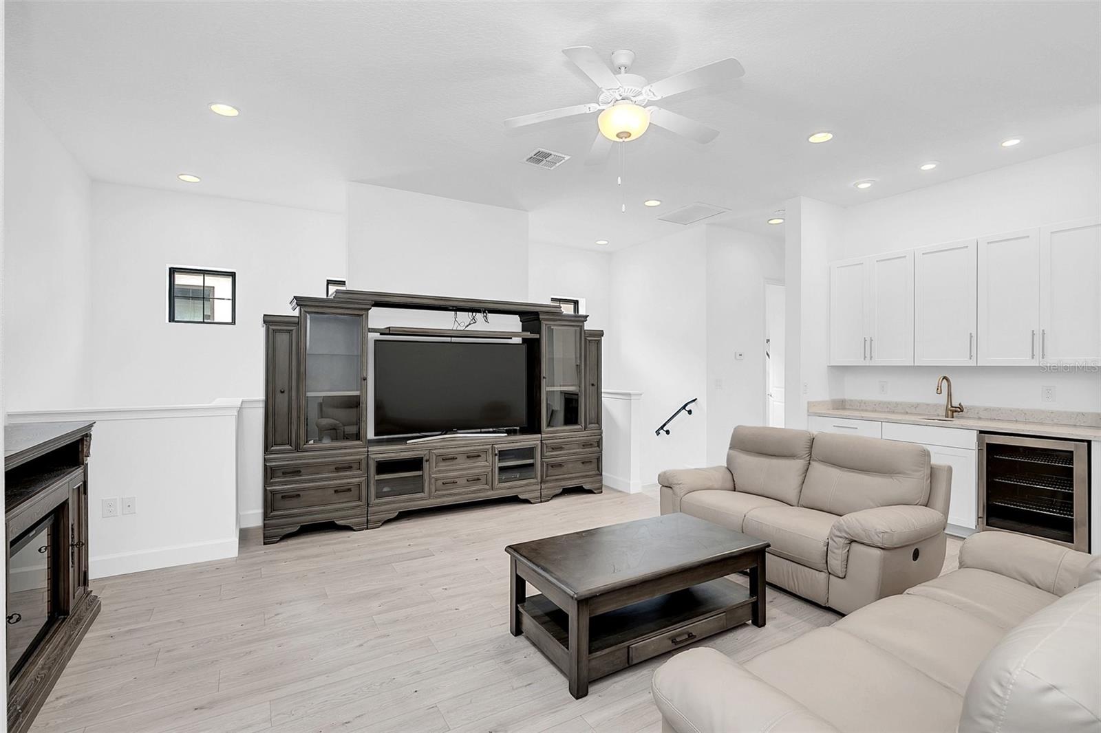 8436 VIA VITTORIA WAY, ORLANDO, FL, 32819
