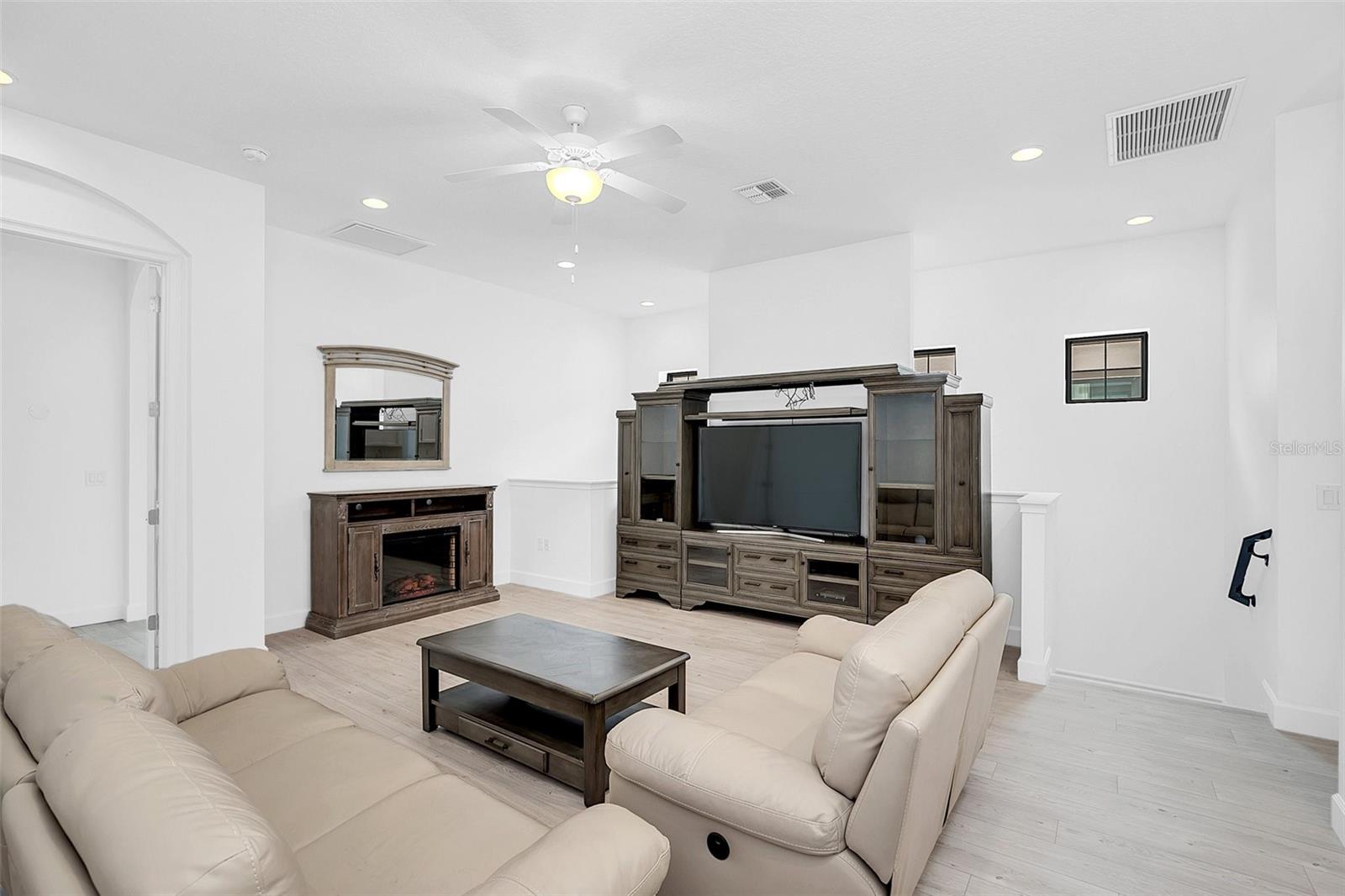 8436 VIA VITTORIA WAY, ORLANDO, FL, 32819