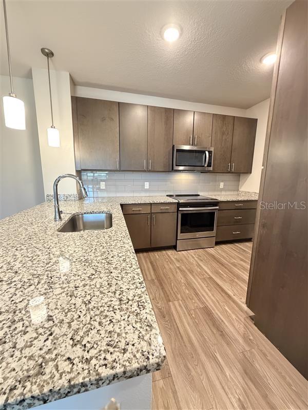 560 ACADEMY DR #301, KISSIMMEE, FL, 34744