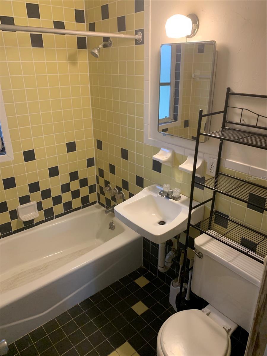 1063 40TH ST, SARASOTA, FL, 34234