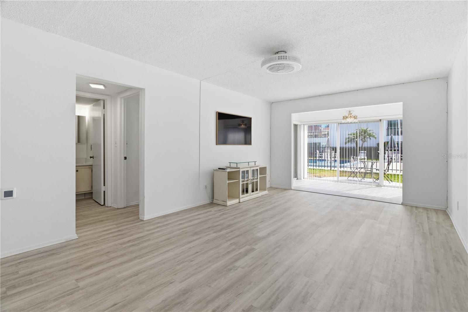 2060 MARILYN ST #127, CLEARWATER, FL, 33765