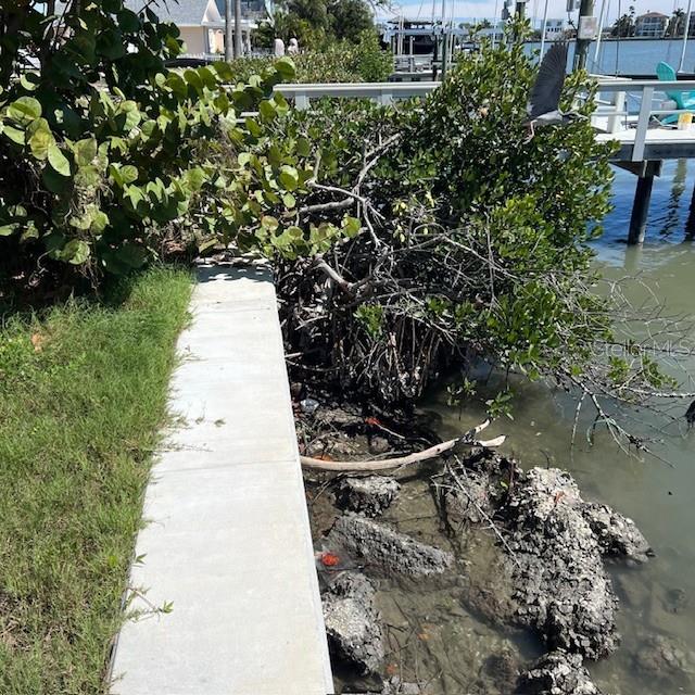 623 180TH AVE E, REDINGTON SHORES, FL, 33708