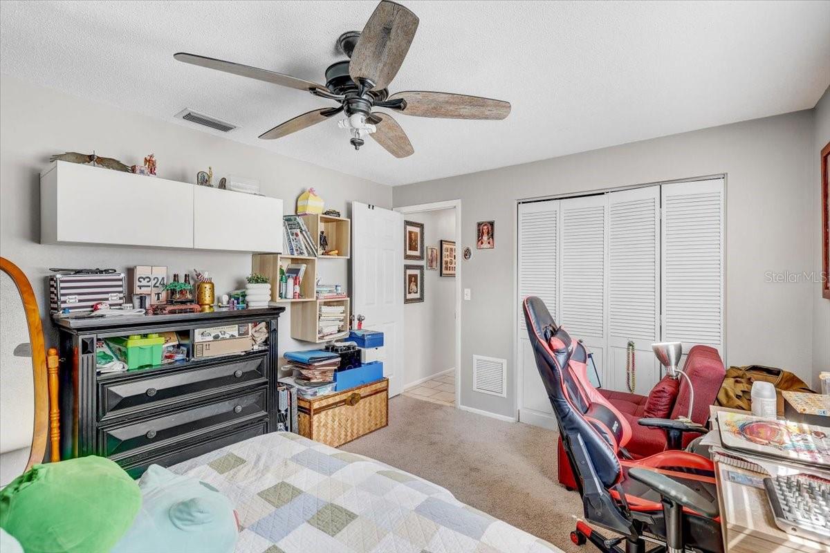 12137 ORANGE BLOSSOM DR, SEMINOLE, FL, 33772