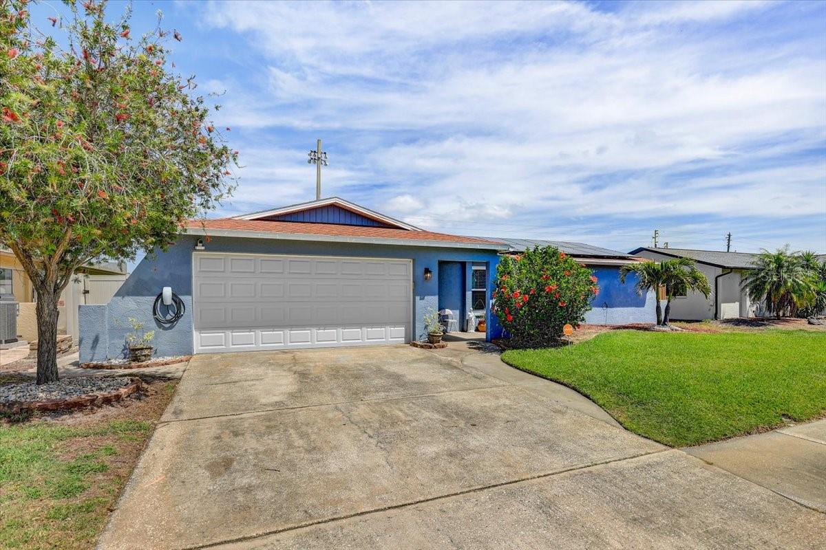 12137 ORANGE BLOSSOM DR, SEMINOLE, FL, 33772