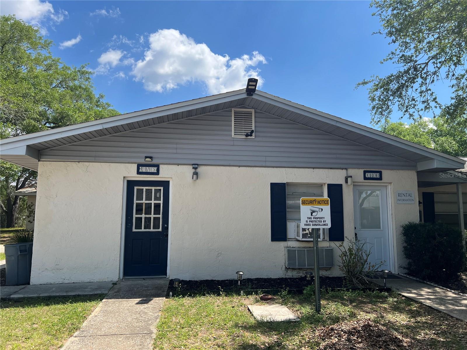 1000 E CAROLINE ST, TAVARES, FL, 32778