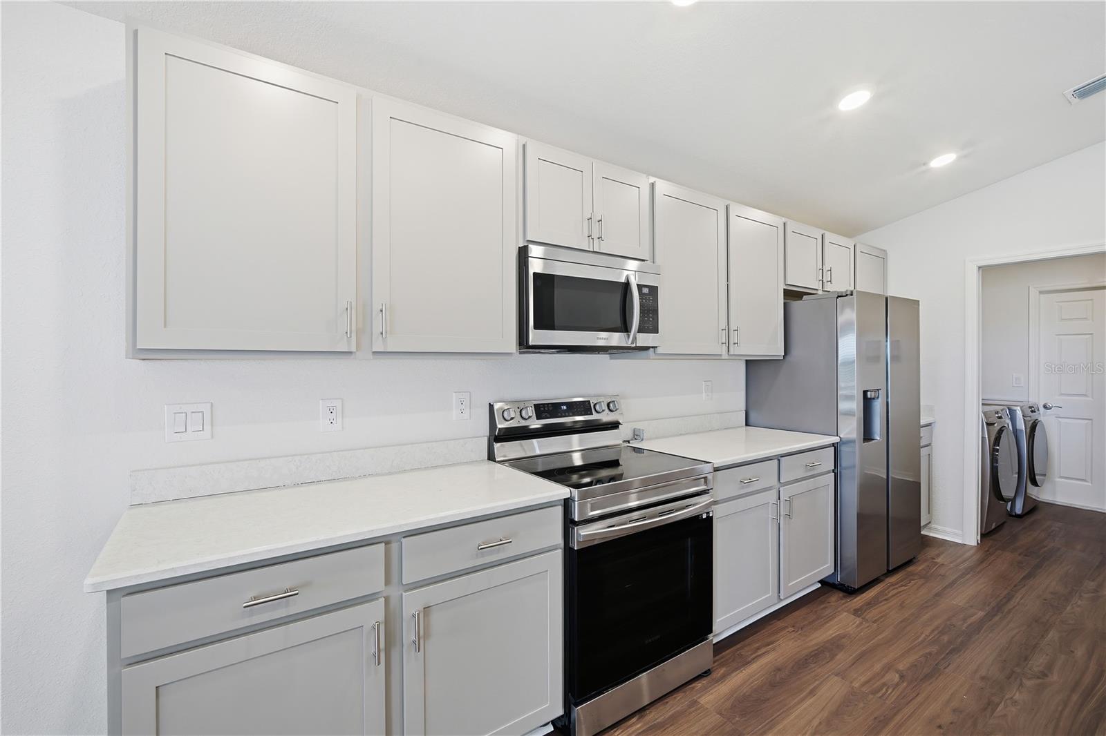 7100 TWISTING PINES LOOP, ZEPHYRHILLS, FL, 33541