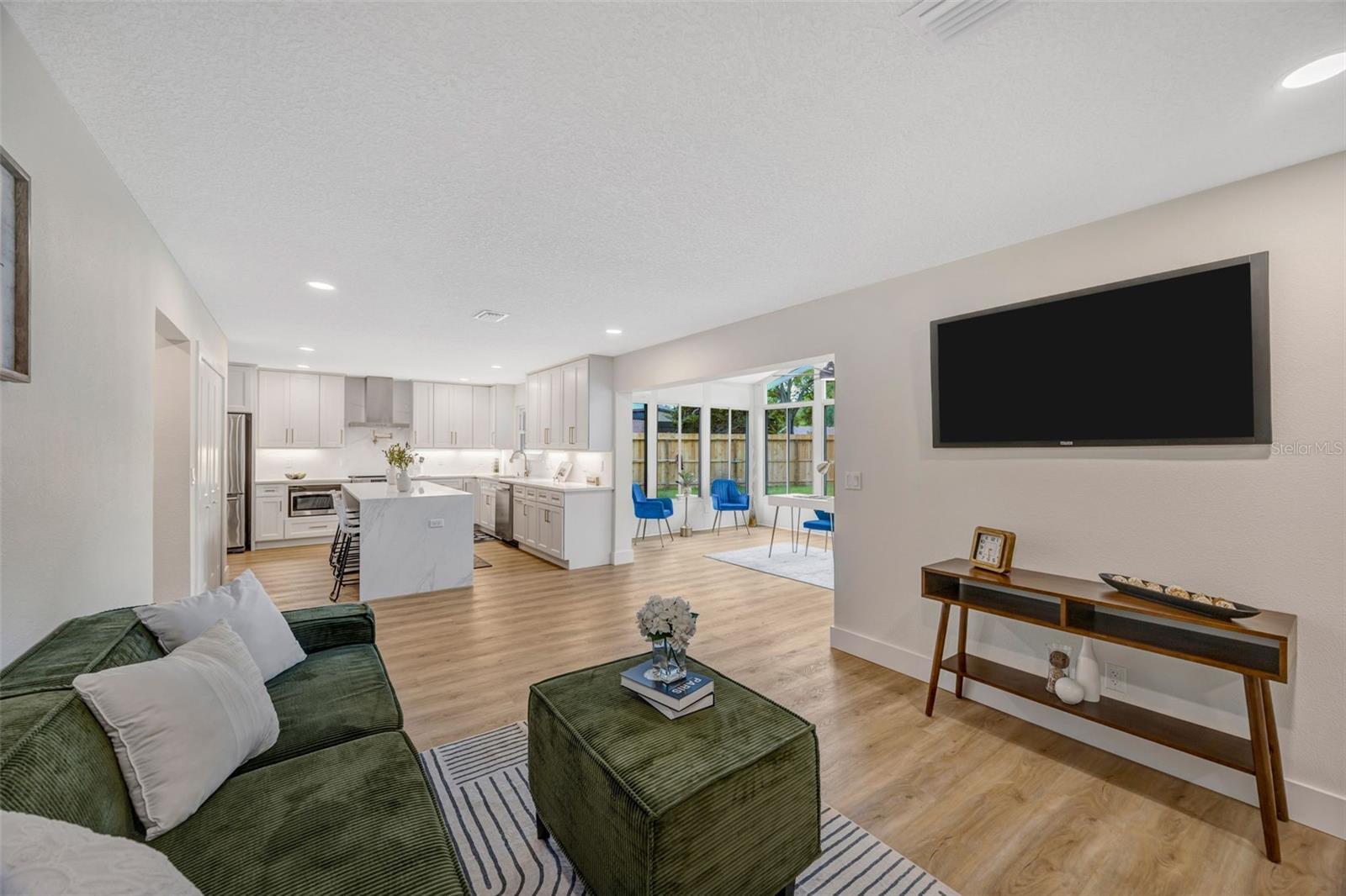 13313 GOLF CREST CIR, TAMPA, FL, 33618