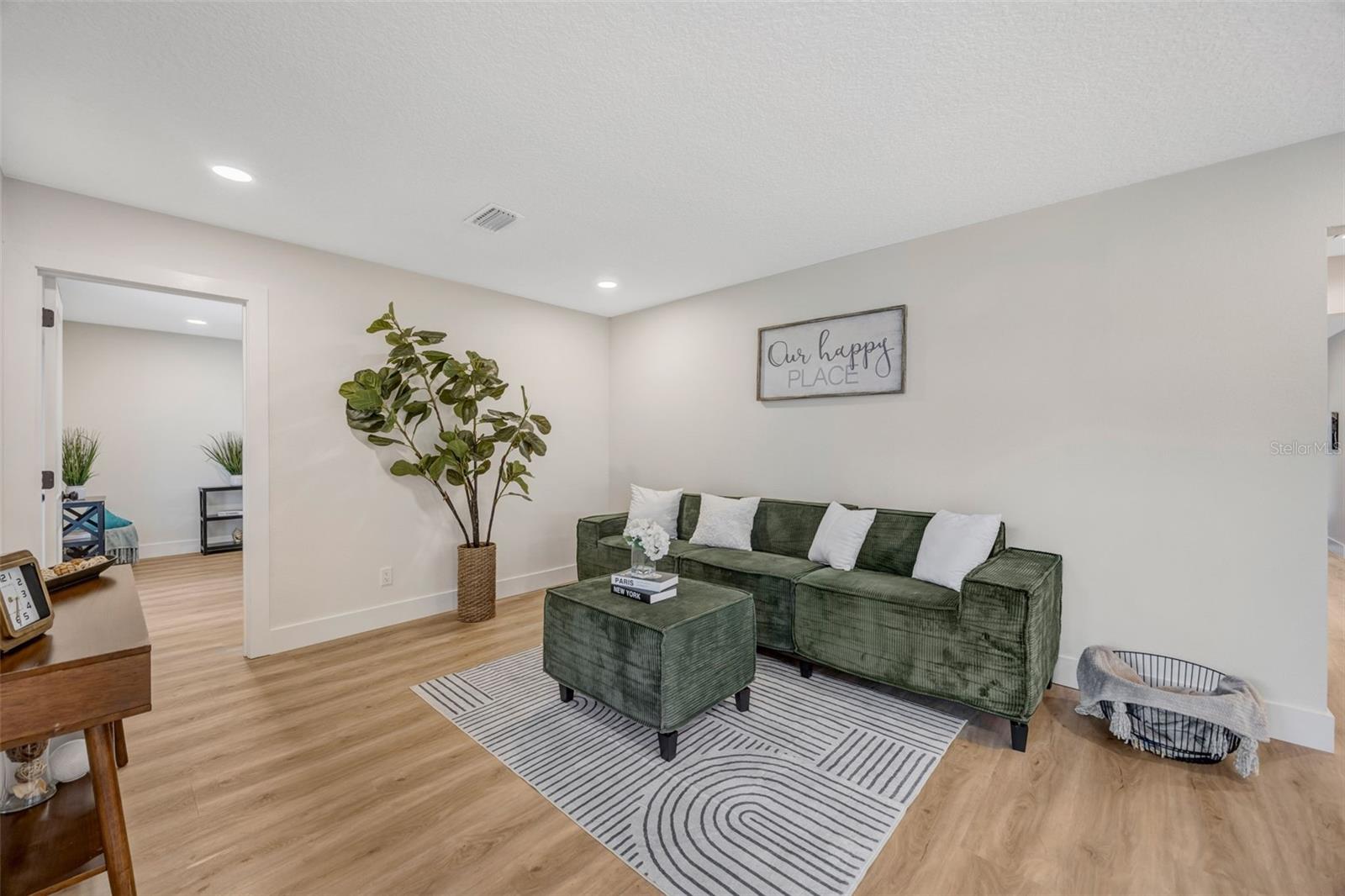 13313 GOLF CREST CIR, TAMPA, FL, 33618