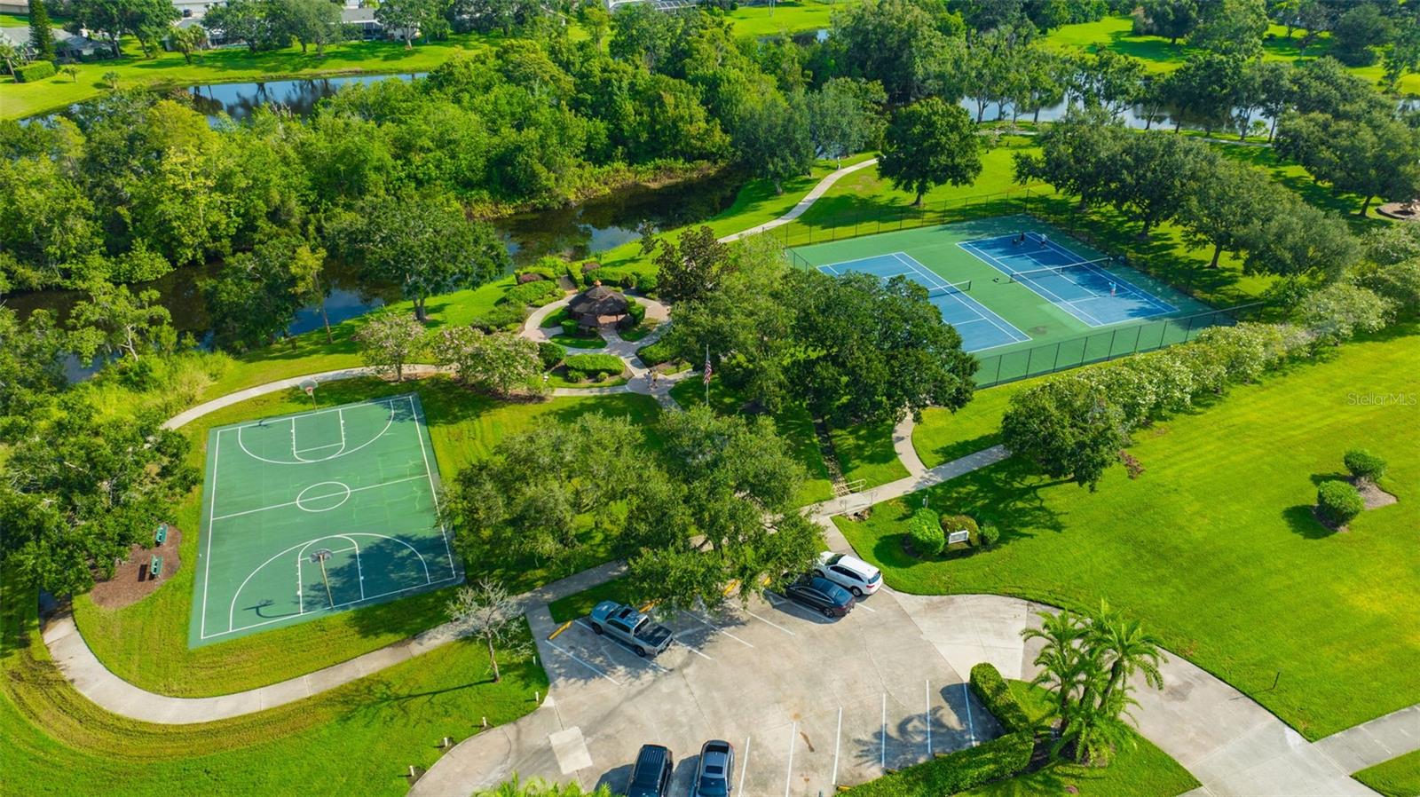 13313 GOLF CREST CIR, TAMPA, FL, 33618