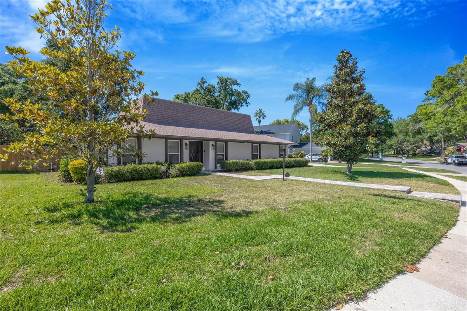 13313 GOLF CREST CIR, TAMPA, FL, 33618