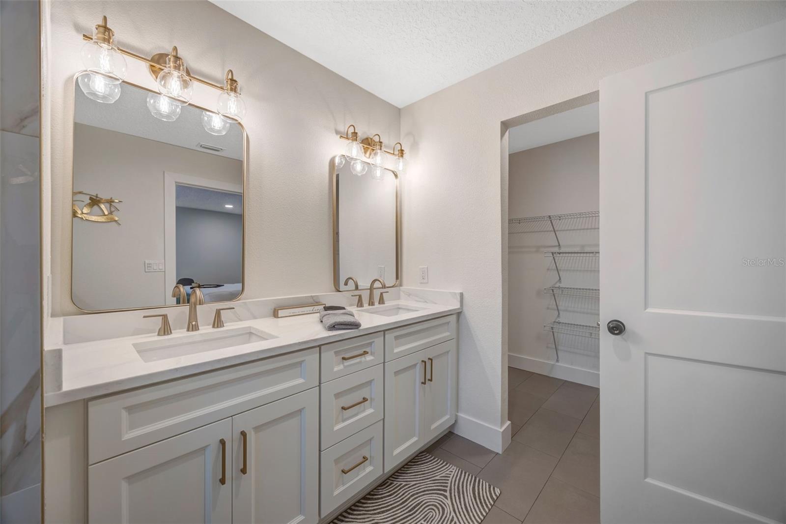 13313 GOLF CREST CIR, TAMPA, FL, 33618