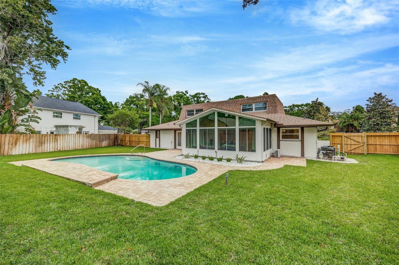 13313 GOLF CREST CIR, TAMPA, FL, 33618