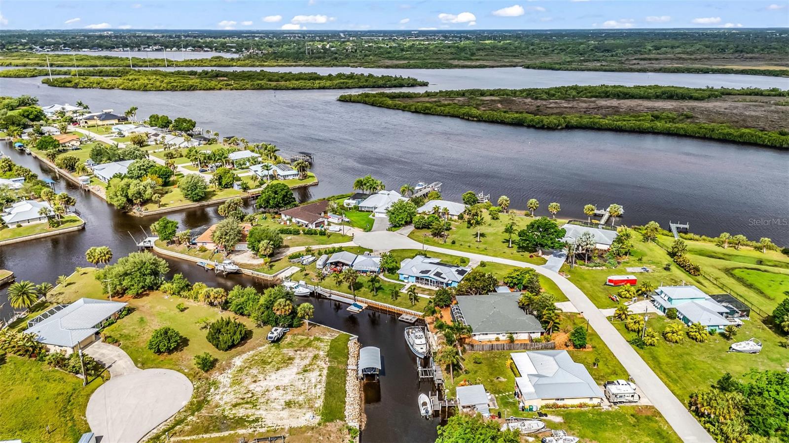 28401 COCO PALM DR, PUNTA GORDA, FL, 33982