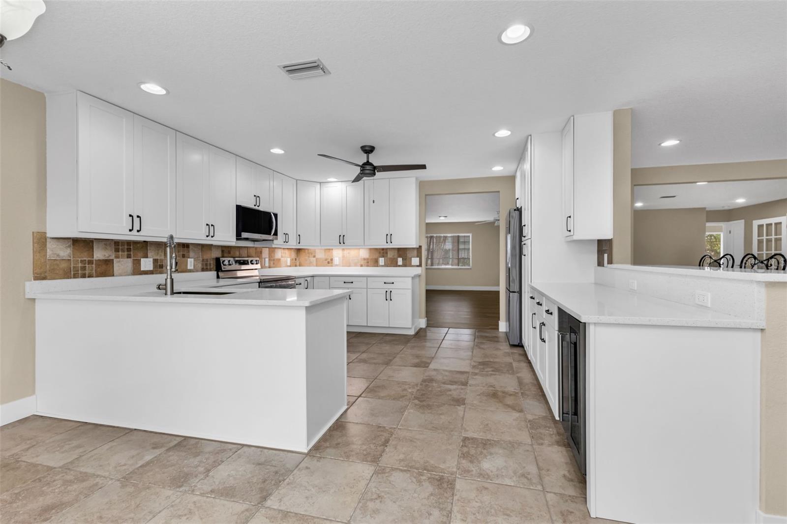 28401 COCO PALM DR, PUNTA GORDA, FL, 33982