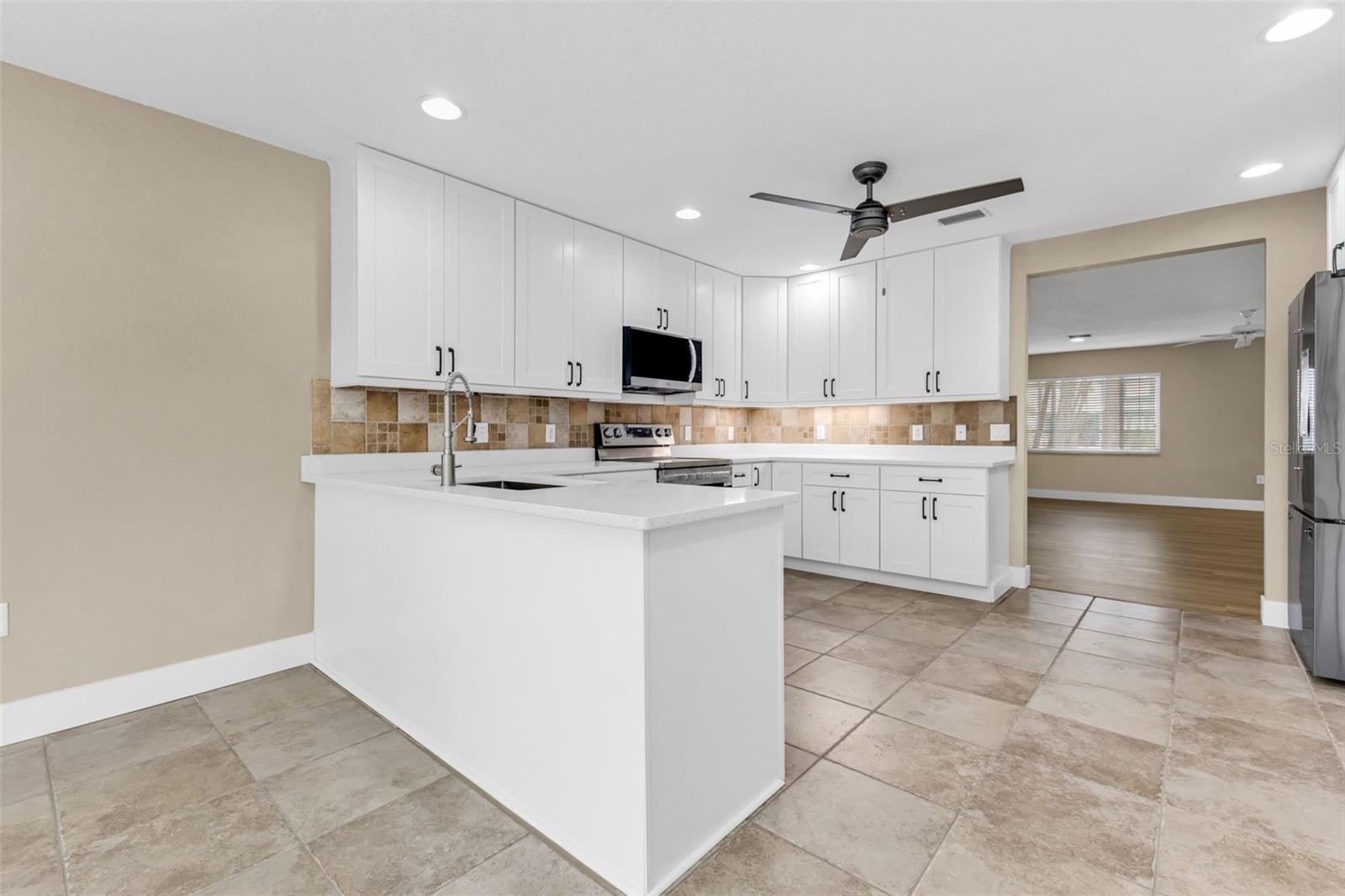 28401 COCO PALM DR, PUNTA GORDA, FL, 33982