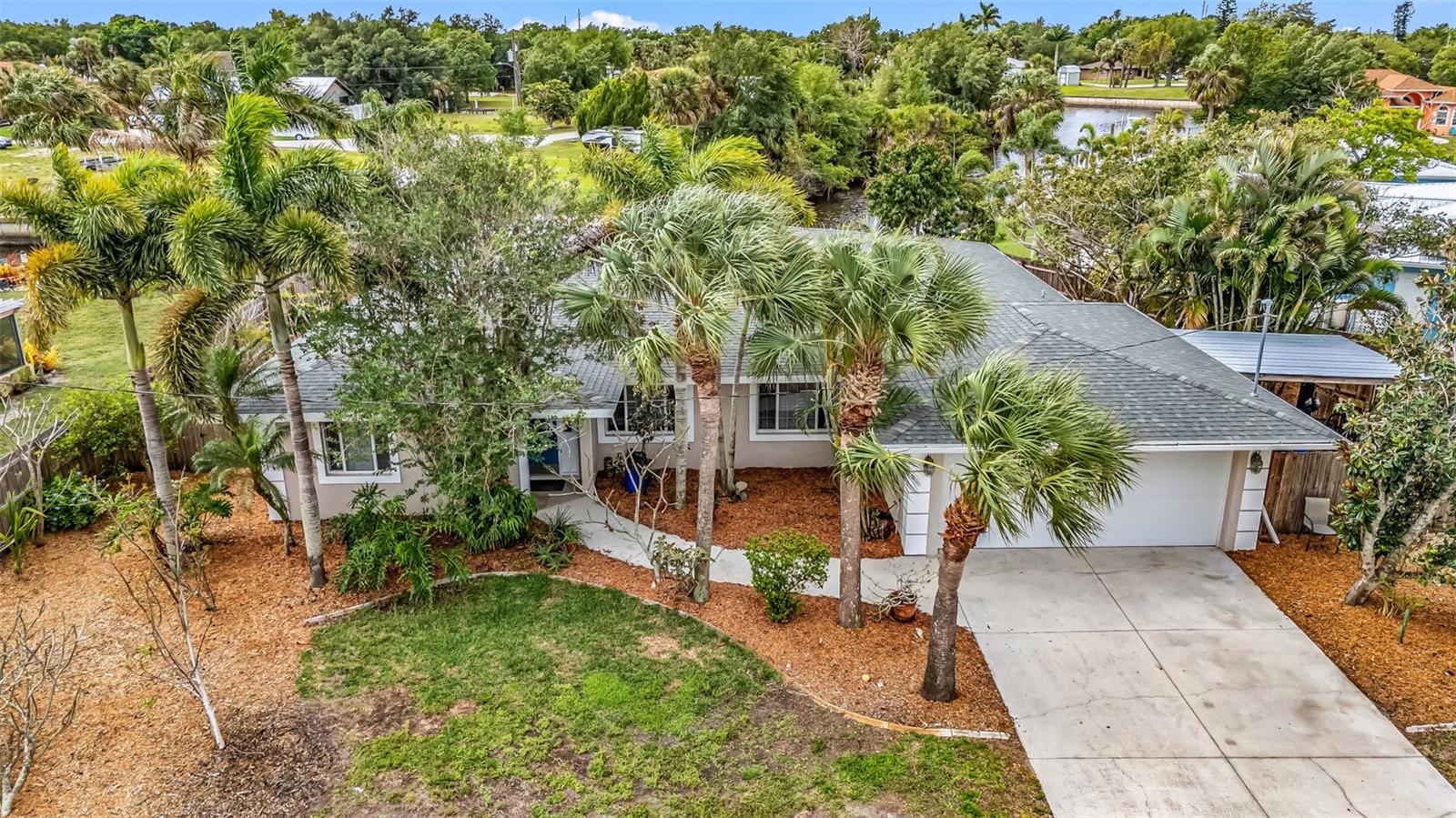 28401 COCO PALM DR, PUNTA GORDA, FL, 33982