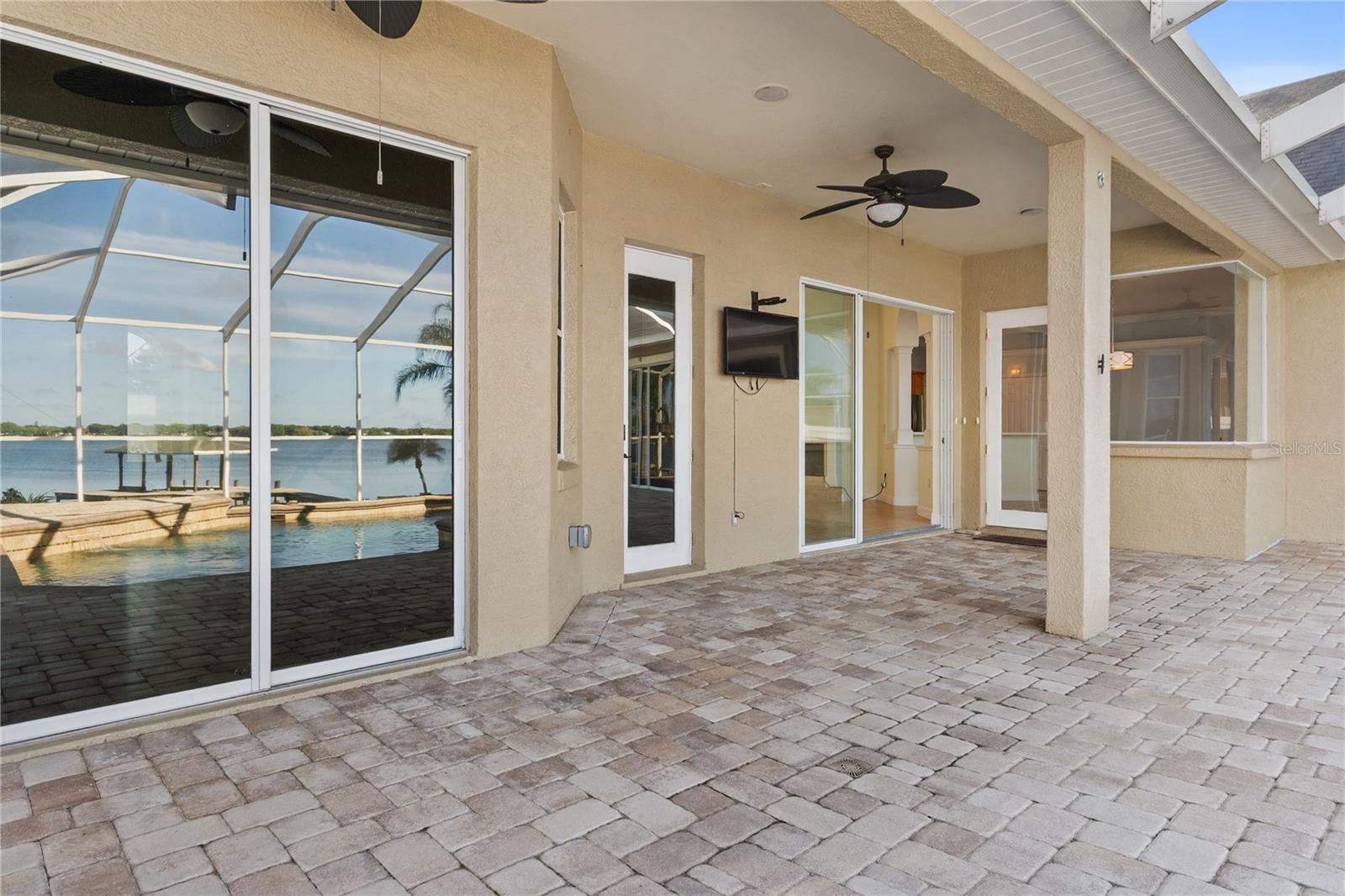 220 RUBY LAKE LN, WINTER HAVEN, FL, 33884
