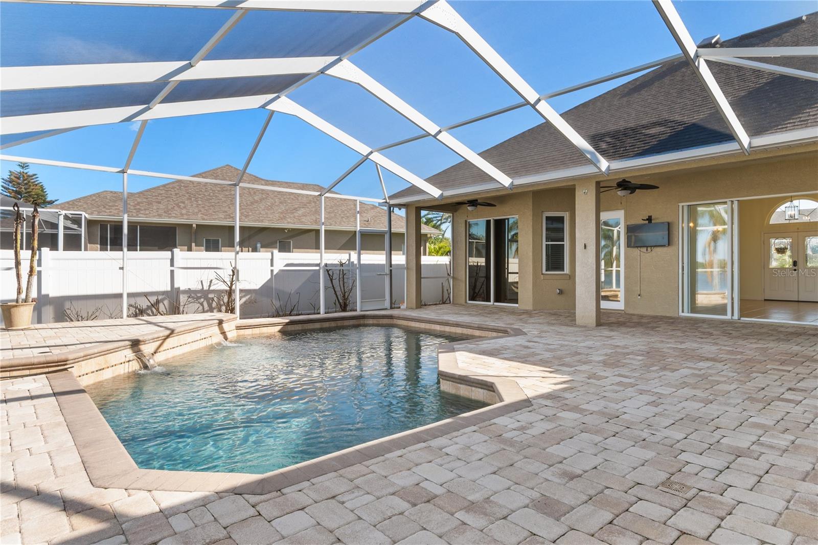 220 RUBY LAKE LN, WINTER HAVEN, FL, 33884
