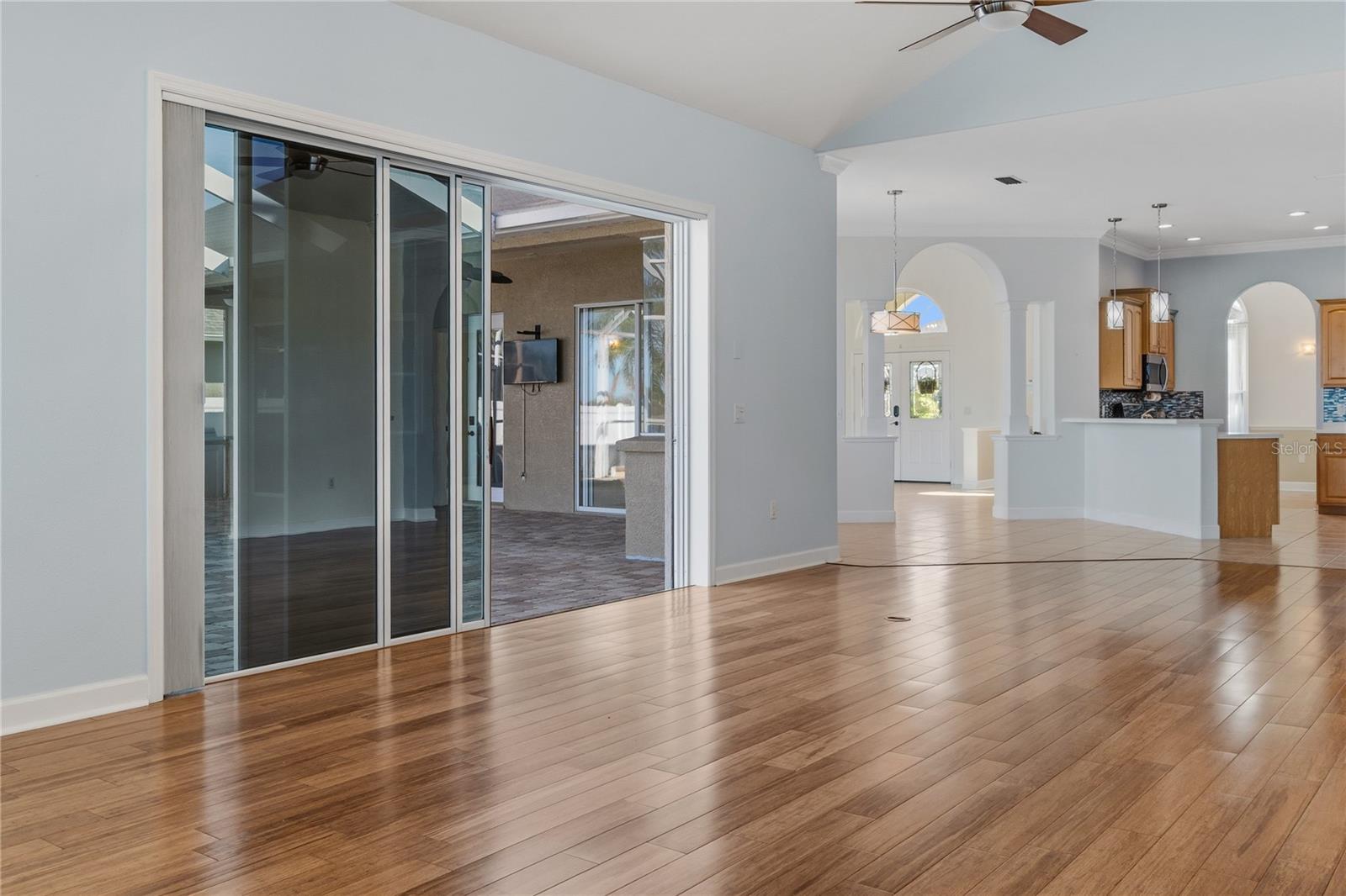 220 RUBY LAKE LN, WINTER HAVEN, FL, 33884