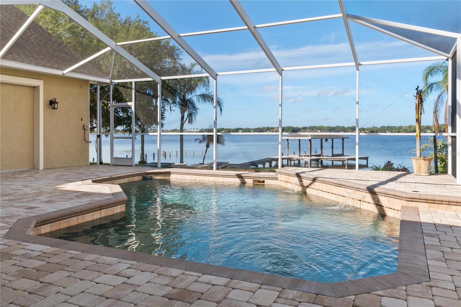 220 RUBY LAKE LN, WINTER HAVEN, FL, 33884