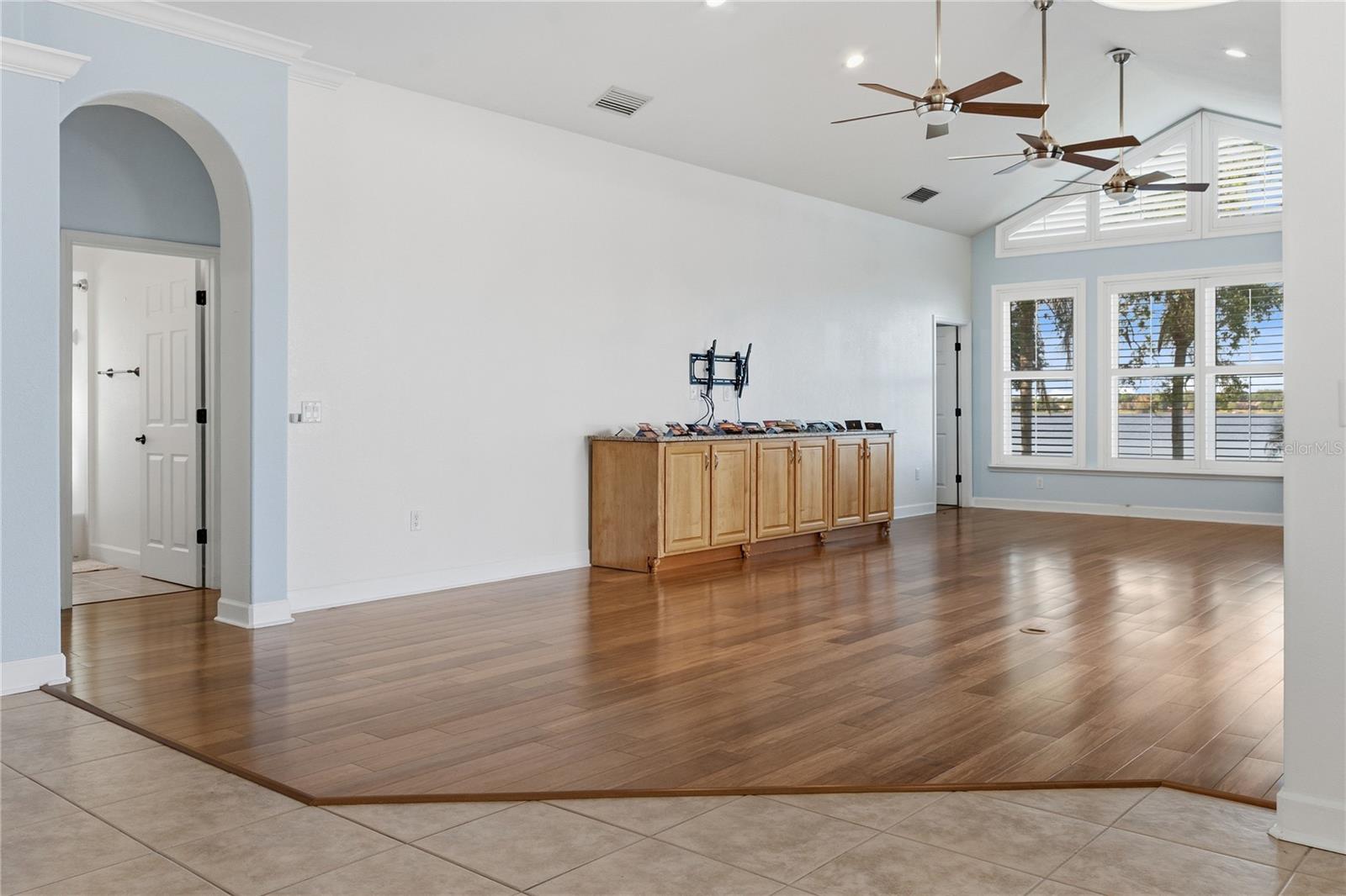 220 RUBY LAKE LN, WINTER HAVEN, FL, 33884