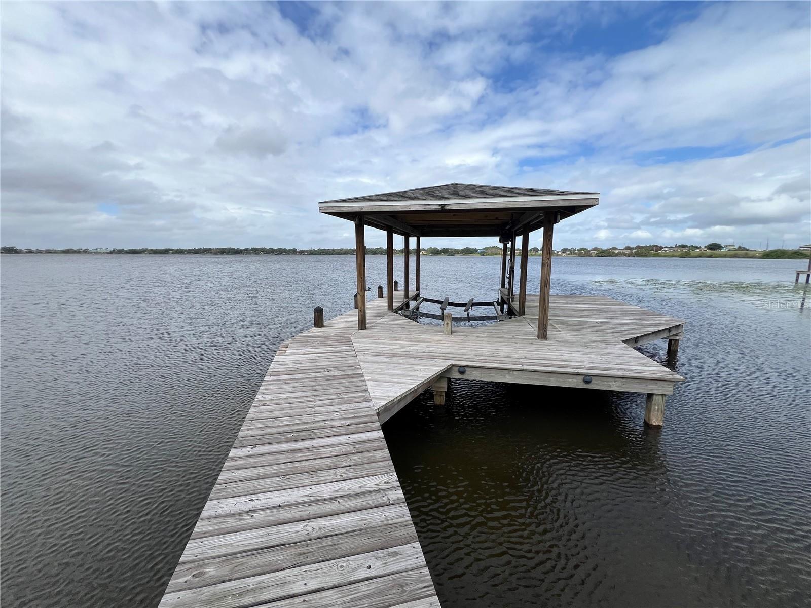 220 RUBY LAKE LN, WINTER HAVEN, FL, 33884