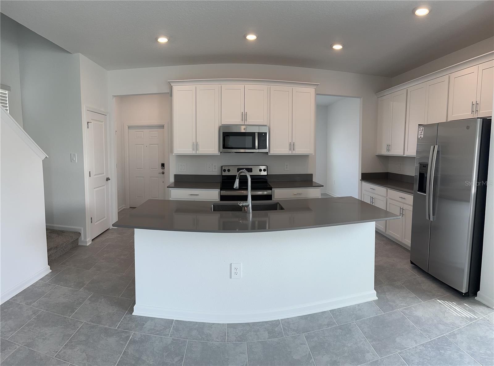 2525 RELAXING LN, KISSIMMEE, FL, 34744