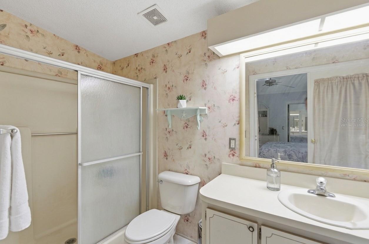 1537 DORAL CIR, LADY LAKE, FL, 32159