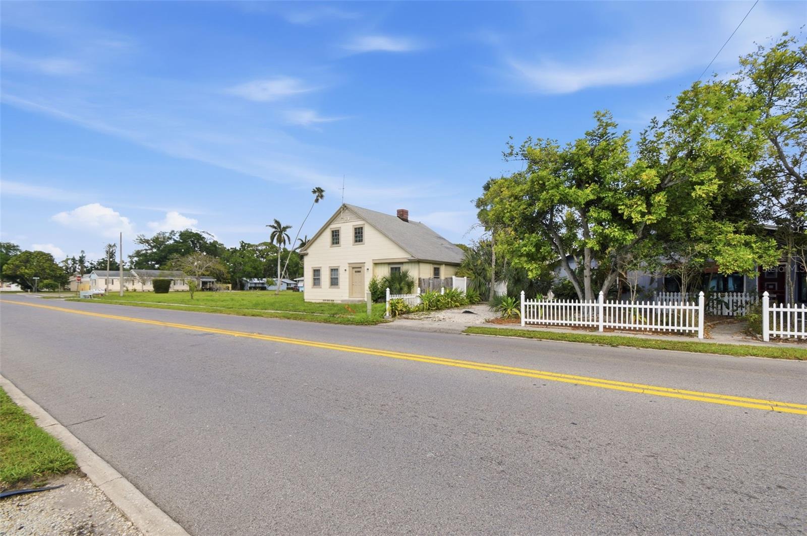 2513 16TH AVE W, BRADENTON, FL, 34205
