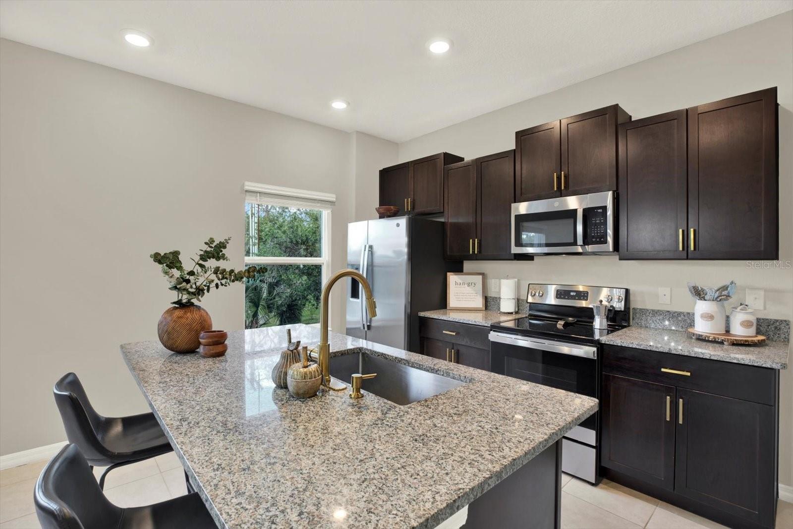 4732 PICKERING HARBOR PL, TAMPA, FL, 33619