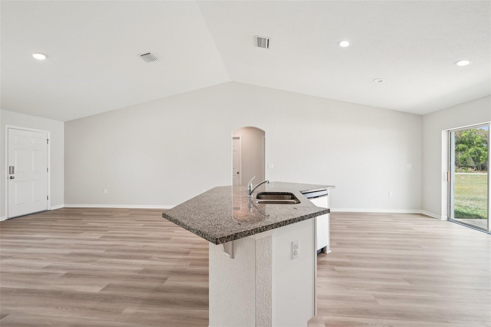 1 OAK CIRCLE CRSE, OCALA, FL, 34472