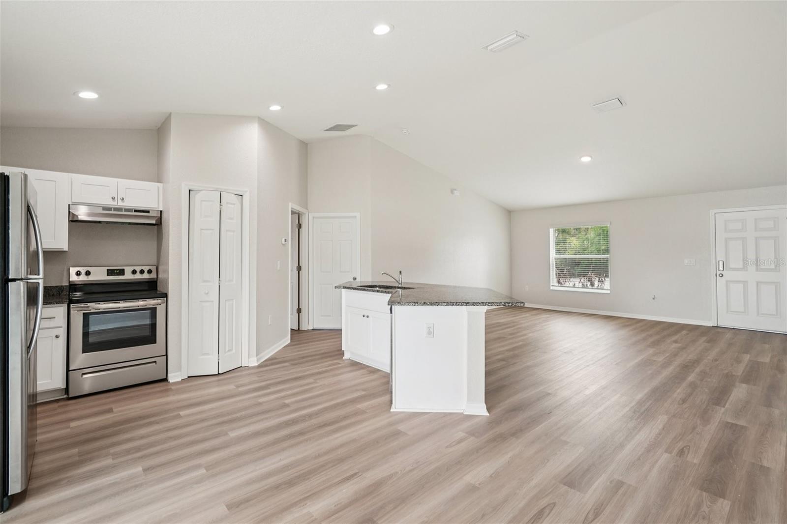 1 OAK CIRCLE CRSE, OCALA, FL, 34472