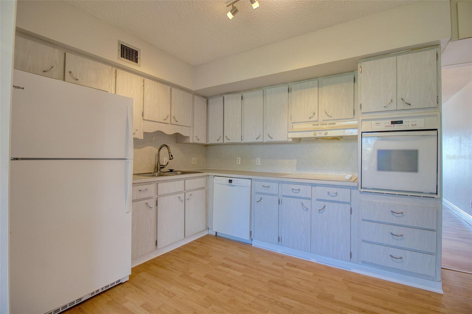 2450 CANADIAN WAY #26, CLEARWATER, FL, 33763