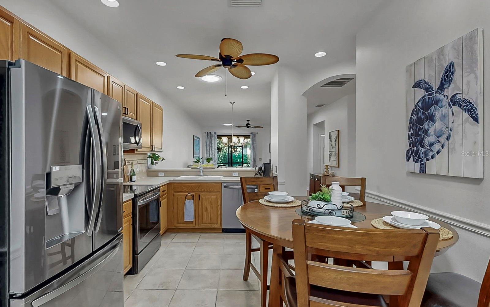 313 SENECA FALLS DR, APOLLO BEACH, FL, 33572