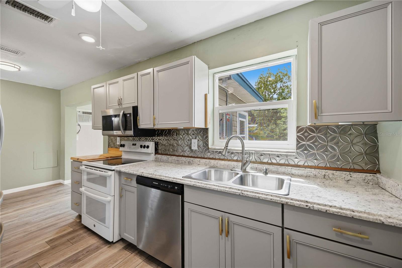 22243 HERNANDO AVE, PORT CHARLOTTE, FL, 33952