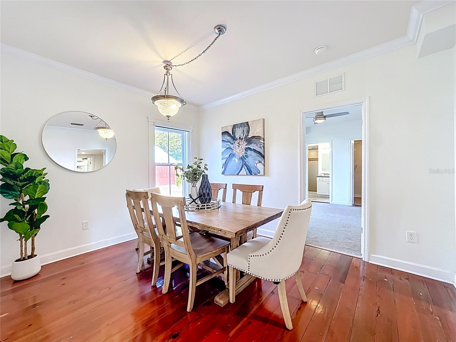 1148 N GRANDVIEW ST, MOUNT DORA, FL, 32757