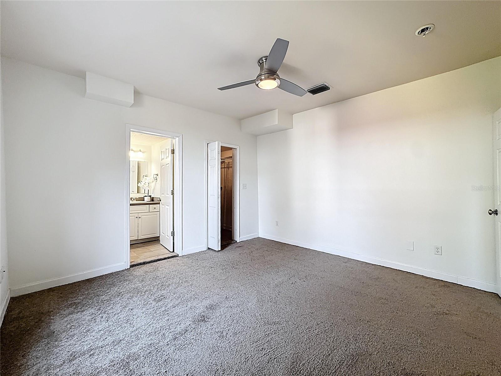 1148 N GRANDVIEW ST, MOUNT DORA, FL, 32757