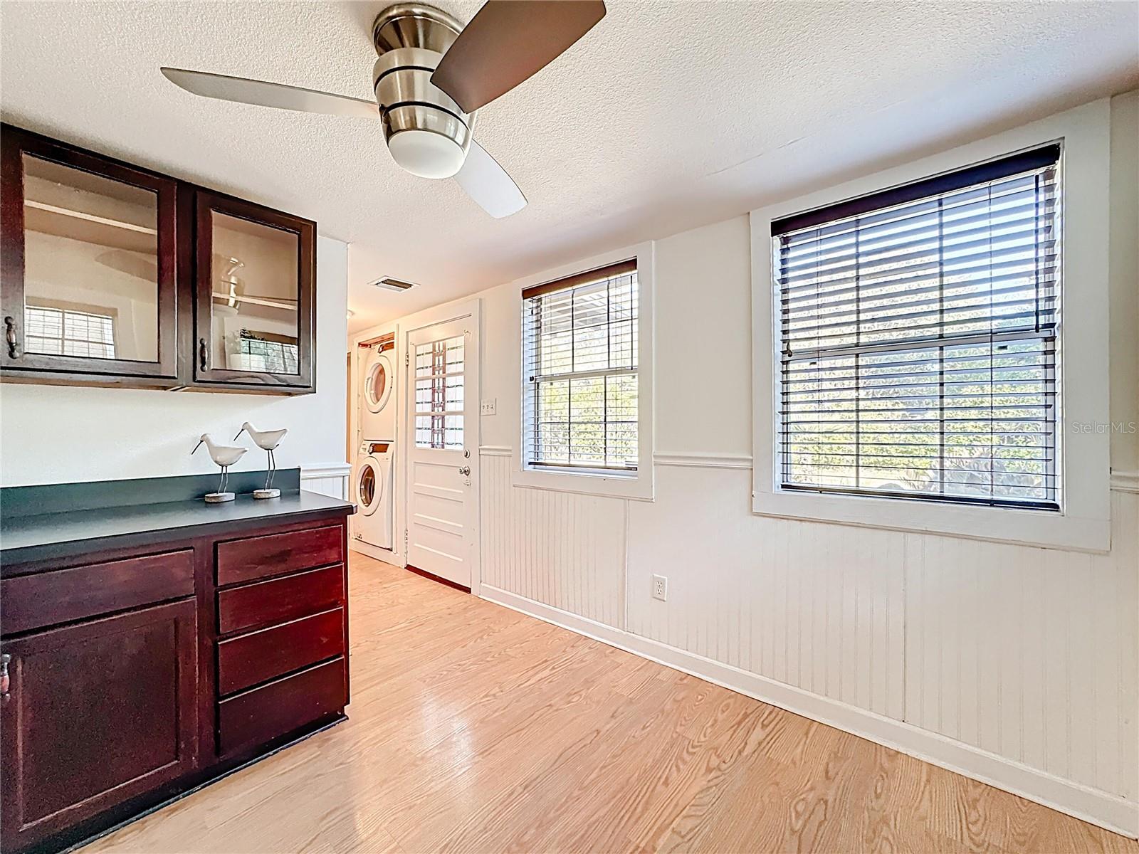 1148 N GRANDVIEW ST, MOUNT DORA, FL, 32757