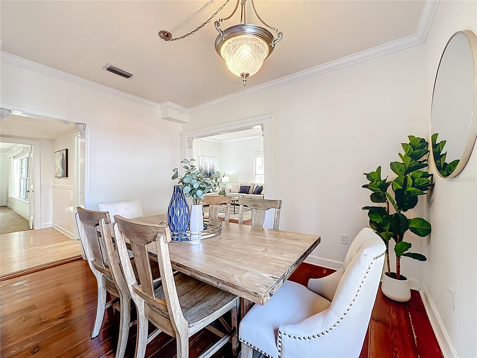1148 N GRANDVIEW ST, MOUNT DORA, FL, 32757