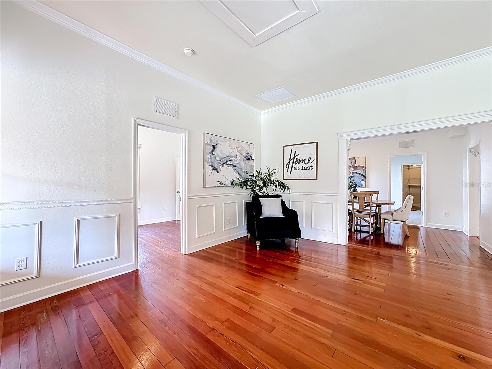 1148 N GRANDVIEW ST, MOUNT DORA, FL, 32757