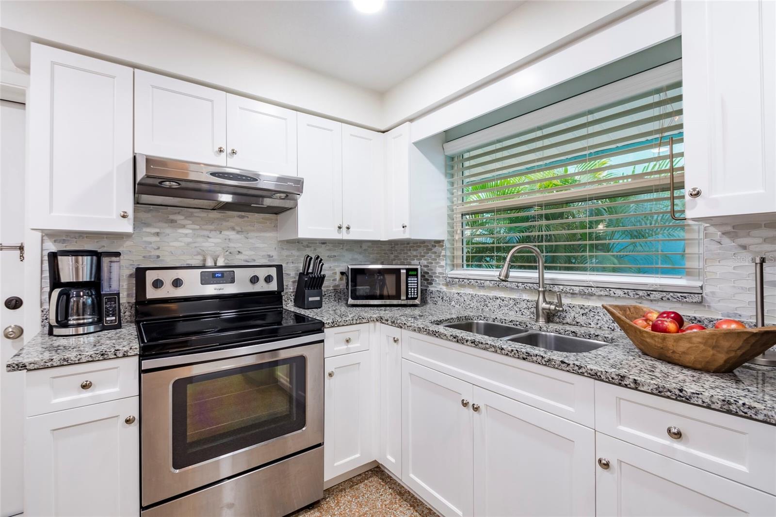 107 PINE AVE, ANNA MARIA, FL, 34216