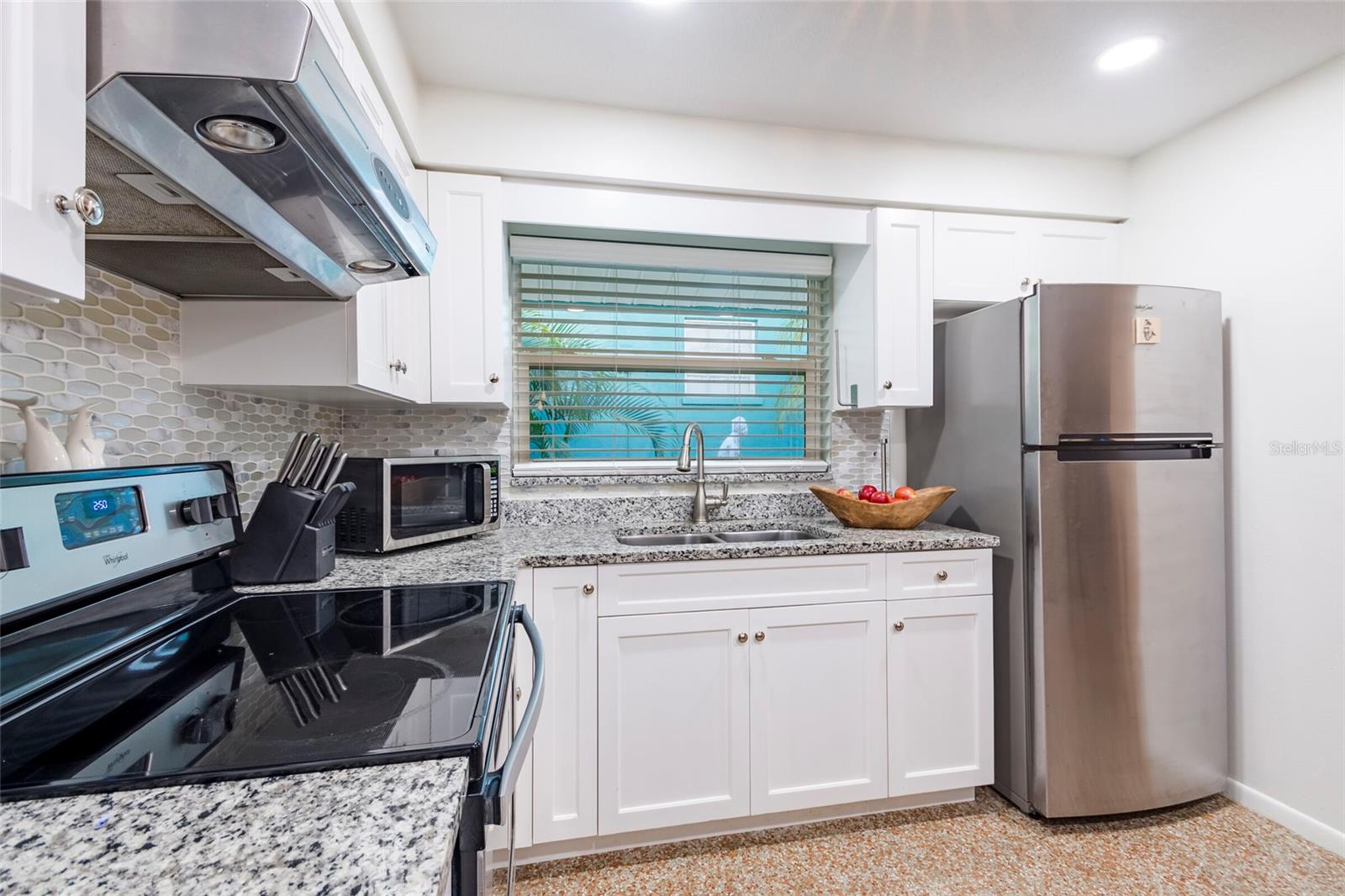 107 PINE AVE, ANNA MARIA, FL, 34216