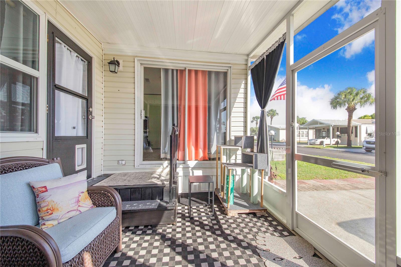 475 PINE LOOP, FROSTPROOF, FL, 33843