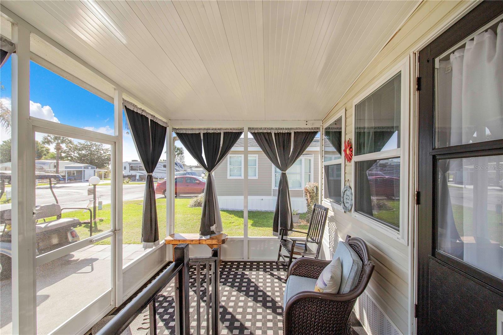 475 PINE LOOP, FROSTPROOF, FL, 33843