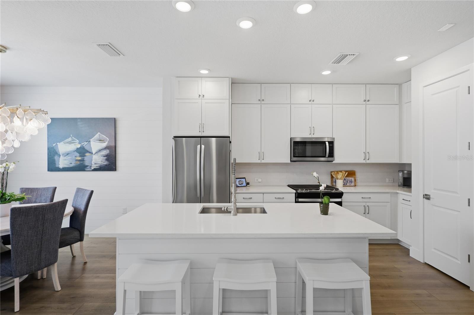 7221 SUTTON LN, SARASOTA, FL, 34240