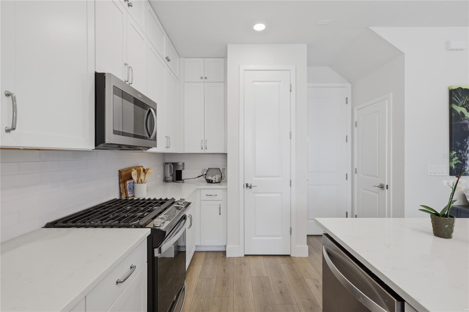7221 SUTTON LN, SARASOTA, FL, 34240